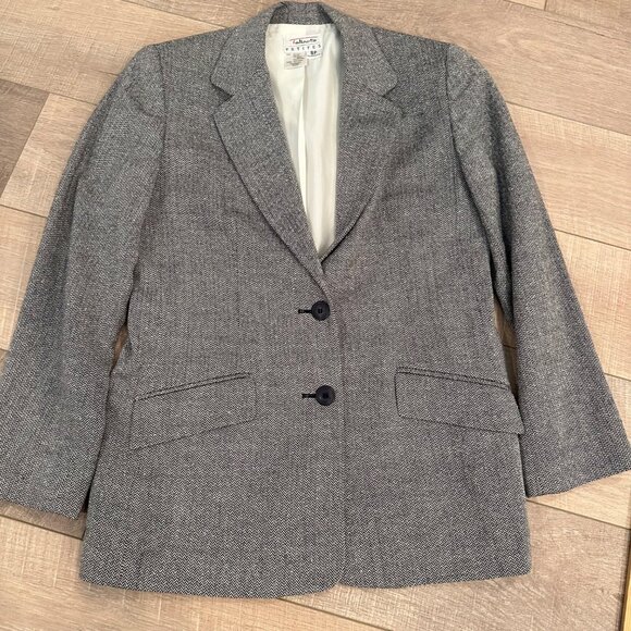 TALBOTS WOMENS 2 PIECE GRAY TWEED SUIT SKIRT AND BLAZER JACKET 8P - Picture 9 of 13